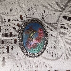 Hummingbird & Flowers, Floral Cameo Brooch in Bronze Metal Frame